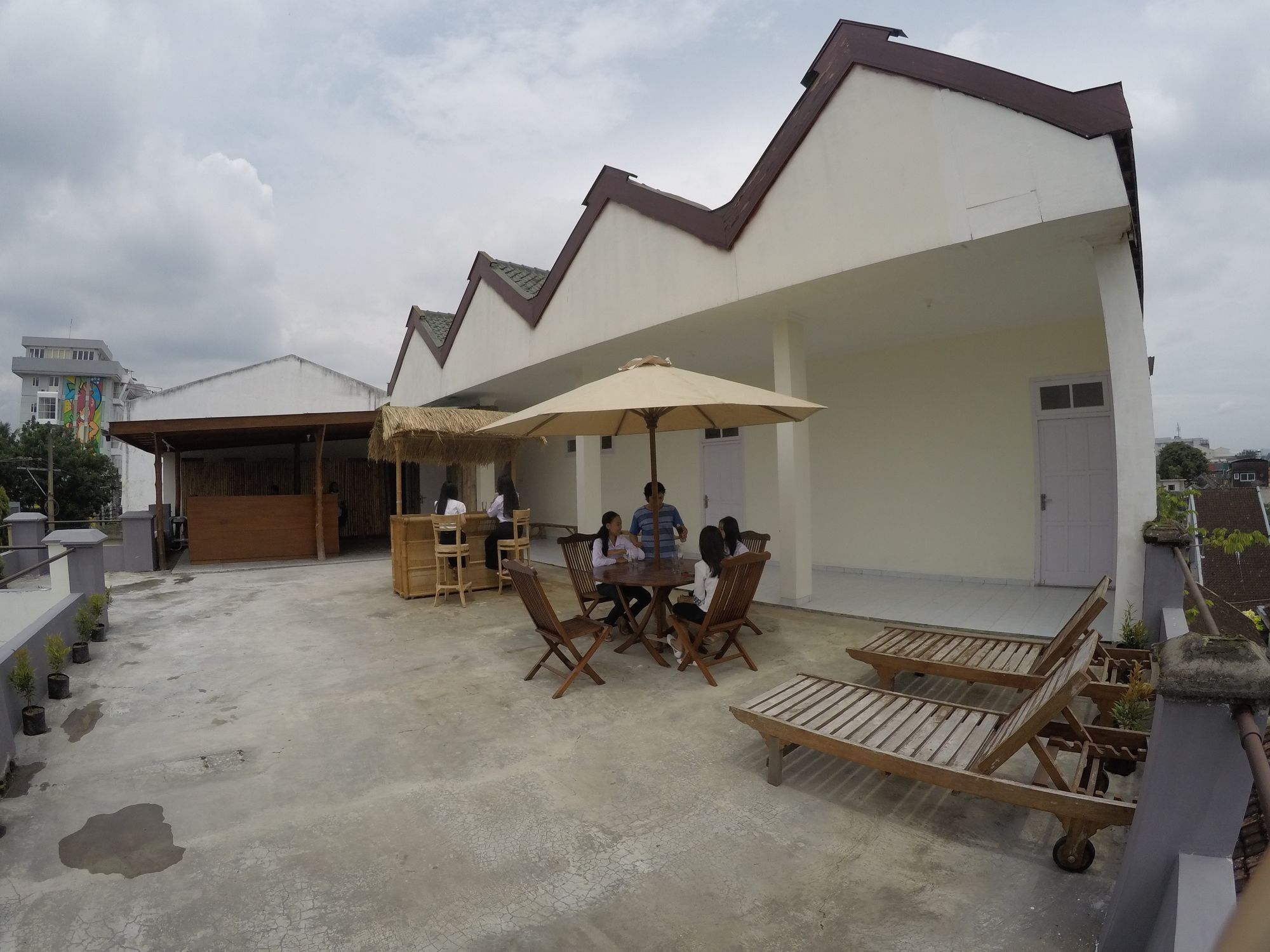 Palmyra Hostel Malang Exterior foto